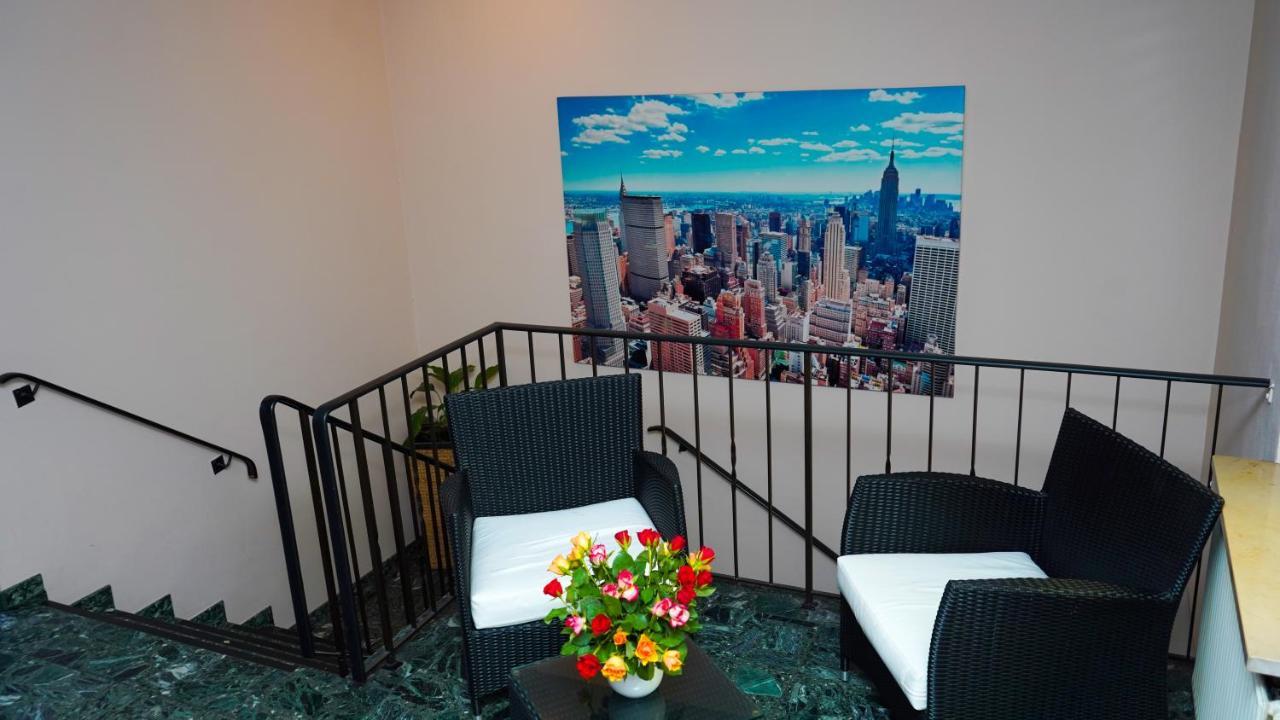 Itm Hotel Deutsches Haus Hamburg-Harburg Buitenkant foto