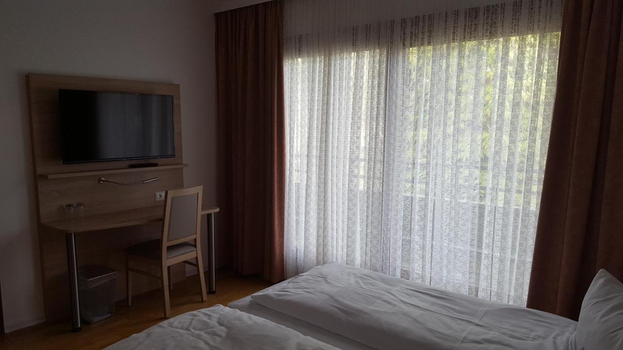 Itm Hotel Deutsches Haus Hamburg-Harburg Buitenkant foto